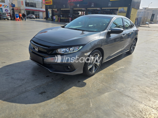 Honda Civic 2021 Gray Automatic Used for Sale in Cairo - 4