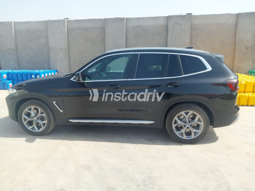 بي ام دبليو X3 2024 أسود أوتوماتيك مستعملة للبيع في البحيرة - 1