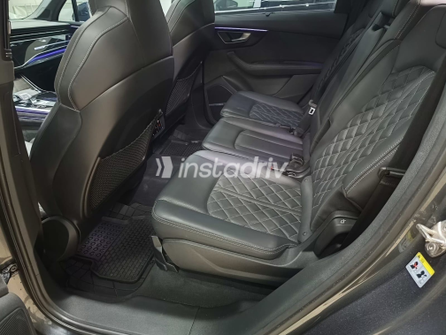 Audi Q7 2025 Gray Automatic Used for Sale in Heliopolis - 5