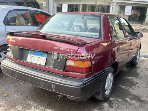 Hyundai Excel 1996 Burgundy Manual Used for Sale in Cairo - 2