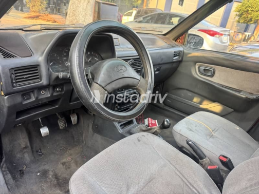 Hyundai Excel 1996 Burgundy Manual Used for Sale in Cairo - 4
