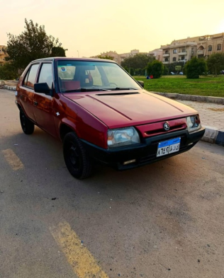 سكودا فيفوريت 1994 أحمر يدوي مستعملة للبيع في القاهرة