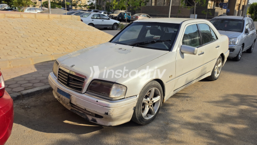 مرسيدس C 200 1998 أبيض أوتوماتيك مستعملة للبيع في الجيزة - 2
