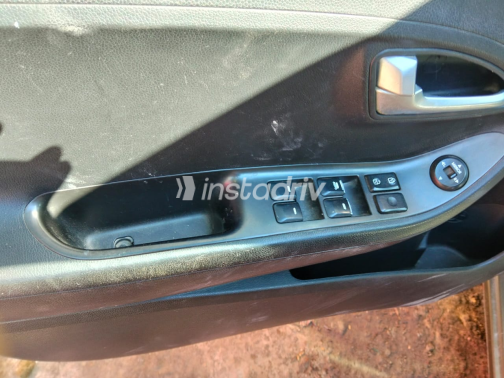 Kia Picanto 2013 Gold Automatic Used for Sale in Alexandria - 5