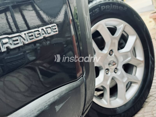 Jeep Renegade 2016 Black Automatic Used for Sale in Heliopolis - 2
