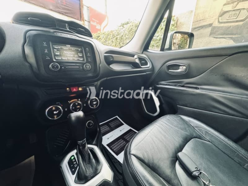 Jeep Renegade 2016 Black Automatic Used for Sale in Heliopolis - 6