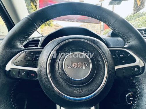 Jeep Renegade 2016 Black Automatic Used for Sale in Heliopolis - 7