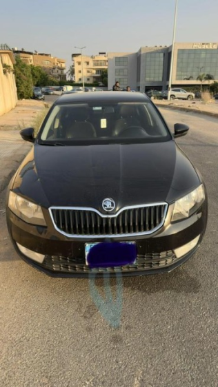 سكودا اوكتافيا A7 2015 أسود أوتوماتيك مستعملة للبيع في الشروق