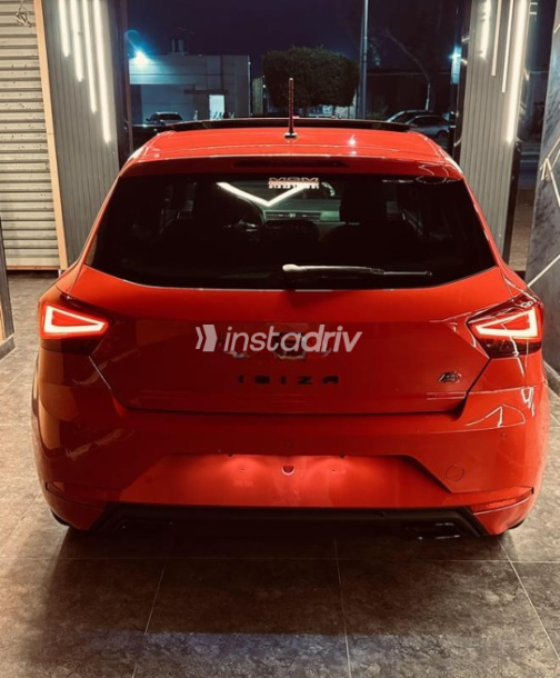 Seat Ibiza 2020 Red Automatic Used for Sale in Nasr city - 4