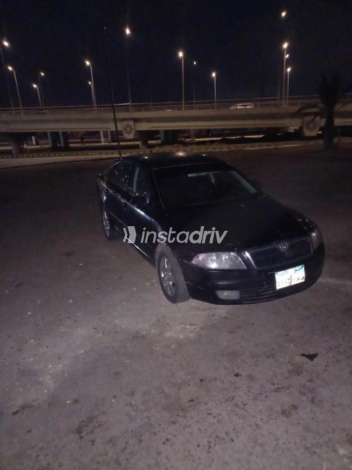 سكودا اوكتافيا A5 2007 أسود أوتوماتيك مستعملة للبيع في الإسماعيلية - 1