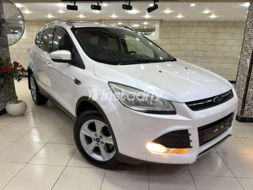 Ford Kuga 2016 White Automatic Used for Sale in Cairo - 3