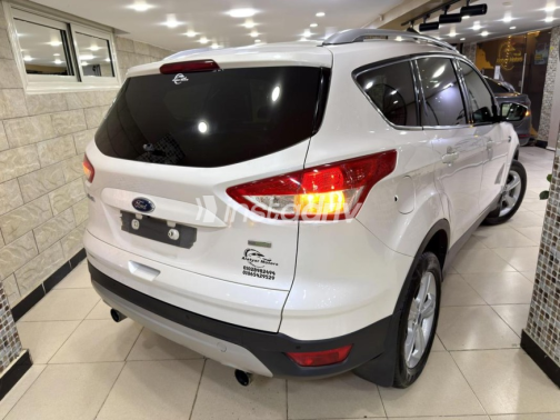 Ford Kuga 2016 White Automatic Used for Sale in Cairo - 4