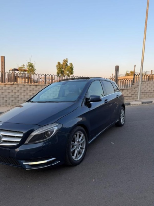 مرسيدس B 200 2013 أزرق غامق أوتوماتيك مستعملة للبيع في القاهرة