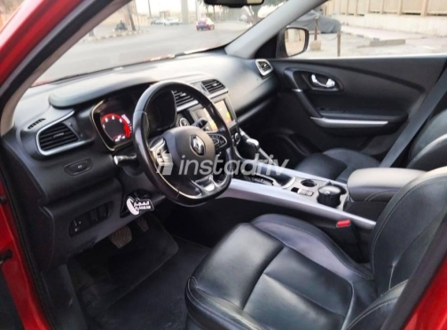 Renault Kadjar 2019 Dark Red Automatic Used for Sale in Nasr city - 10