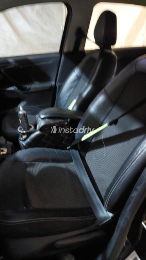 Peugeot 301 2018 White Automatic Used for Sale in Greater Cairo ( Cairo + Giza) - 4