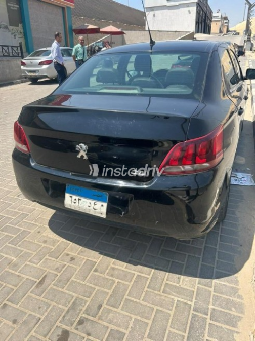 Peugeot 301 2018 White Automatic Used for Sale in Greater Cairo ( Cairo + Giza) - 6