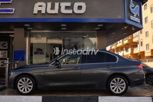BMW 318 2016 Silver Automatic Used for Sale in Ismailia - 3
