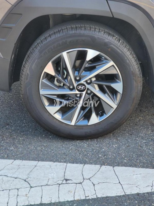 Hyundai Tucson GDI 2023 Gray Automatic Used for Sale in Greater Cairo ( Cairo + Giza) - 4