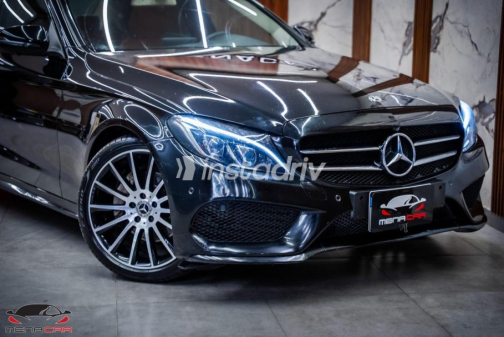 Mercedes C 180 2019 Black Automatic Used for Sale in Cairo - 4