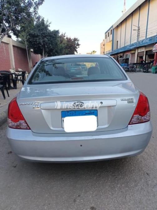 Hyundai Avante 2005 Silver Automatic Used for Sale in Damanhur - 3