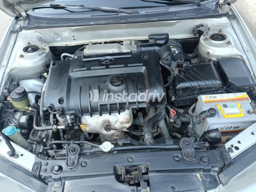 Hyundai Avante 2005 Silver Automatic Used for Sale in Damanhur - 5