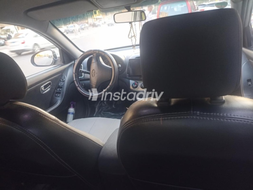 Hyundai Elantra HD 2017 White Automatic Used for Sale in Ain Shams - 10