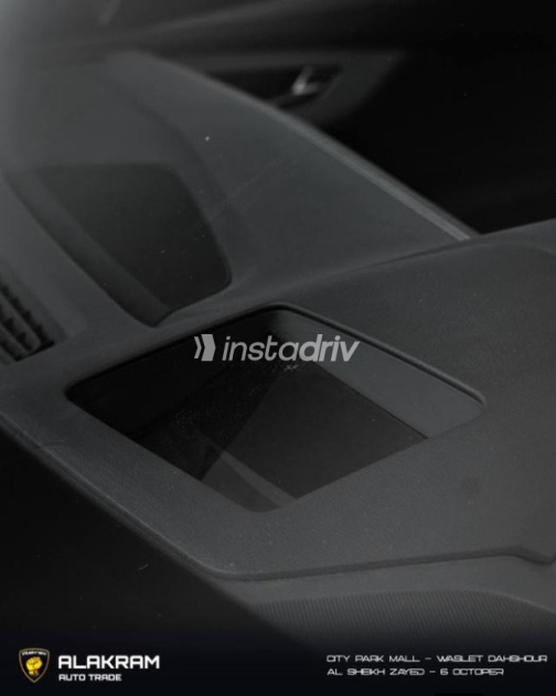 اودي Q8 2023 أسود أوتوماتيك مستعملة للبيع في 6 أكتوبر - 8