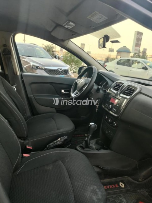 Renault Logan 2022 Black Automatic Used for Sale in Maadi - 9