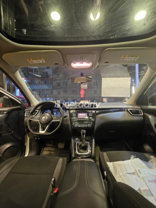 Nissan Qashqai 2020 White Automatic Used for Sale in Alexandria - 2