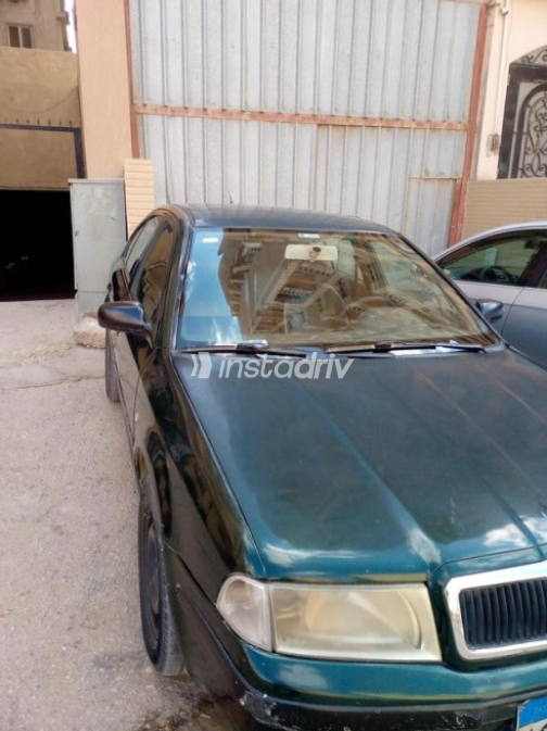 Skoda Octavia A4 2005 Green Automatic Used for Sale in Cairo - 2