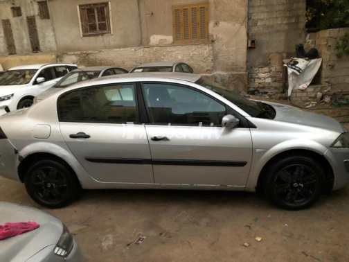 رينو ميجان 2006 فضي أوتوماتيك مستعملة للبيع في الإسكندرية - 4