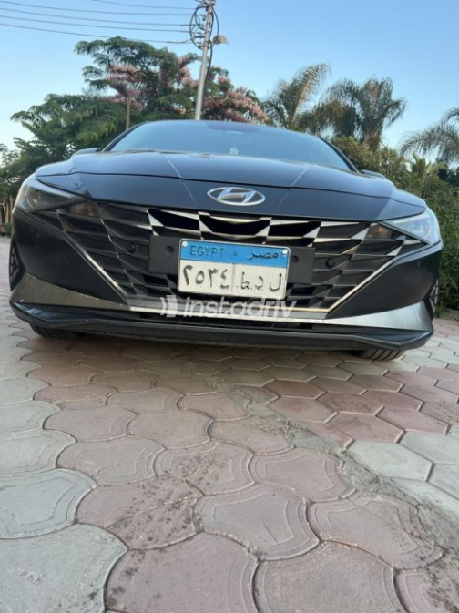 Hyundai Elantra CN7 2021 Olive Green Automatic Used for Sale in Kafr el-Sheikh - 1