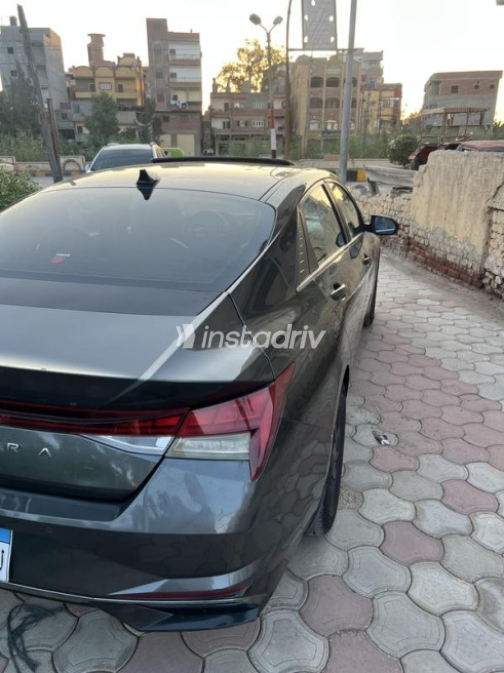Hyundai Elantra CN7 2021 Olive Green Automatic Used for Sale in Kafr el-Sheikh - 7
