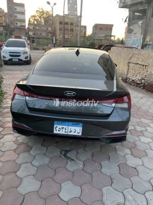 Hyundai Elantra CN7 2021 Olive Green Automatic Used for Sale in Kafr el-Sheikh - 9