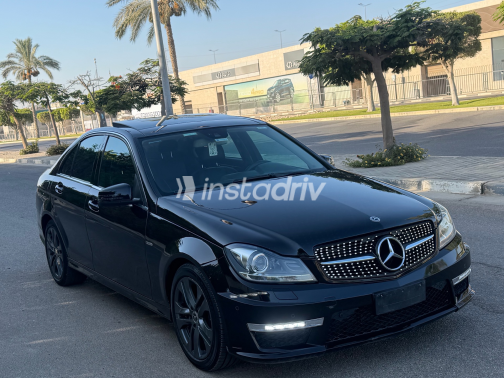 مرسيدس C 250 2012 أسود يدوي مستعملة للبيع في الجيزة - 8