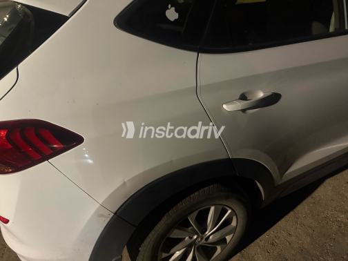 Hyundai Tucson 2020 White Automatic Used for Sale in Alexandria - 1