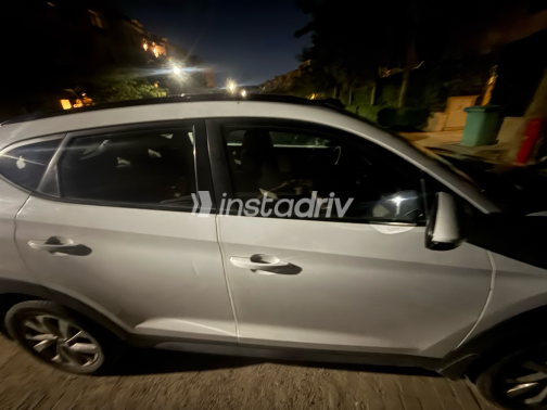 Hyundai Tucson 2020 White Automatic Used for Sale in Alexandria - 4