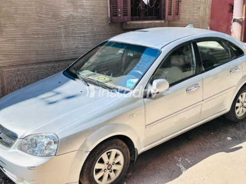 Daewoo Lacetti 2005 Silver Automatic Used for Sale in Kafr el-Sheikh - 5