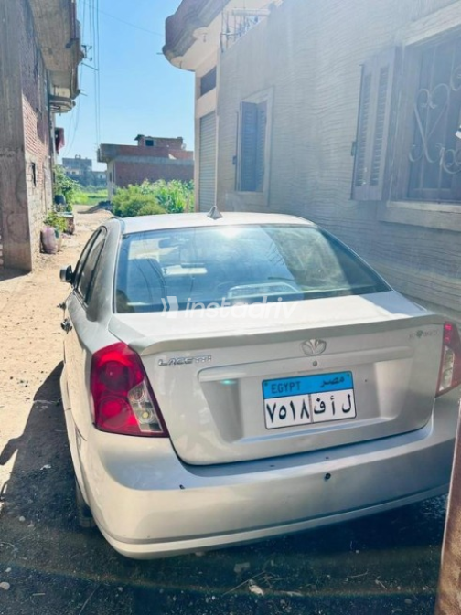 Daewoo Lacetti 2005 Silver Automatic Used for Sale in Kafr el-Sheikh - 6