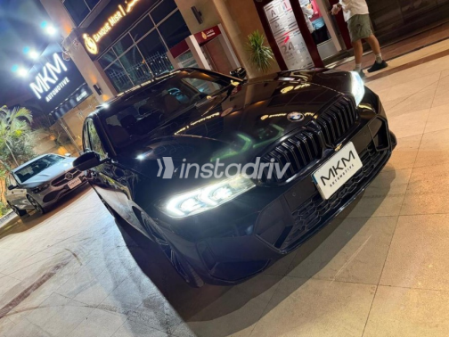بي ام دبليو 320 2024 أسود أوتوماتيك مستعملة للبيع في القاهرة - 2