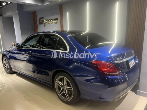 Mercedes C 300 2020 Dark Blue Automatic Used for Sale in Heliopolis - 5