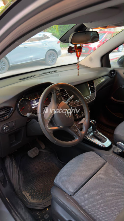 Opel Crossland 2025 Gray Automatic Used for Sale in Madinaty - 4