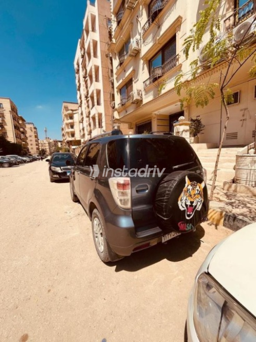 Daihatsu Terios 2015 Gray Automatic Used for Sale in Cairo - 2