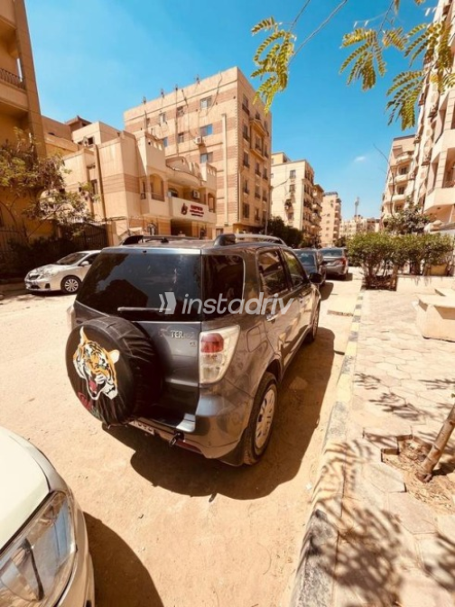 Daihatsu Terios 2015 Gray Automatic Used for Sale in Cairo - 6