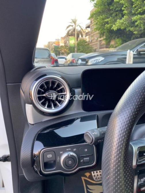 Mercedes CLA 200 2024 White Automatic Used for Sale in Nasr city - 3