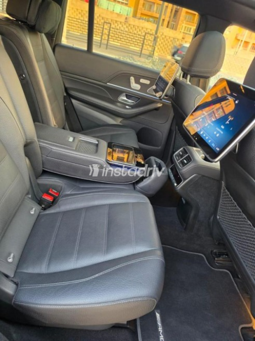 Mercedes GLS 2024 Black Automatic Used for Sale in Maadi - 9