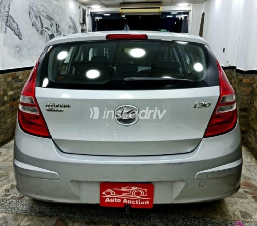 Hyundai I30 2009 Silver Automatic Used for Sale in Cairo - 2