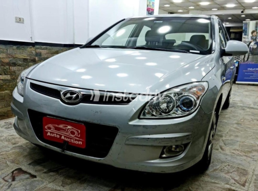 Hyundai I30 2009 Silver Automatic Used for Sale in Cairo - 3