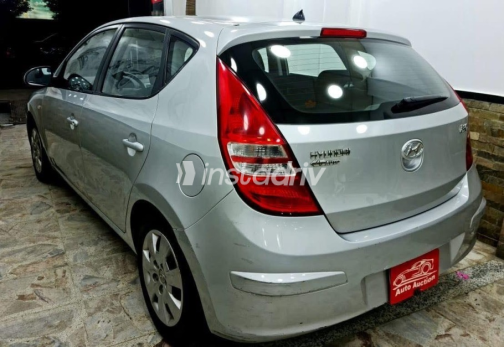 Hyundai I30 2009 Silver Automatic Used for Sale in Cairo - 5