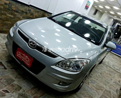 Hyundai I30 2009 Silver Automatic Used for Sale in Cairo - 7